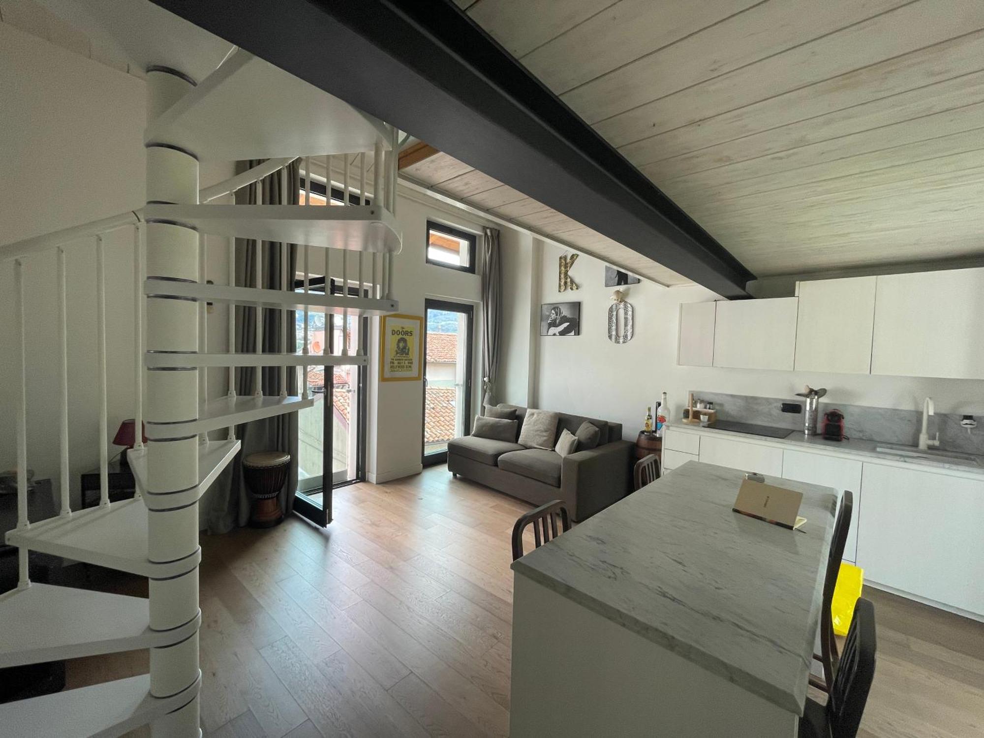 Casa P Lägenhet Malgrate Exteriör bild